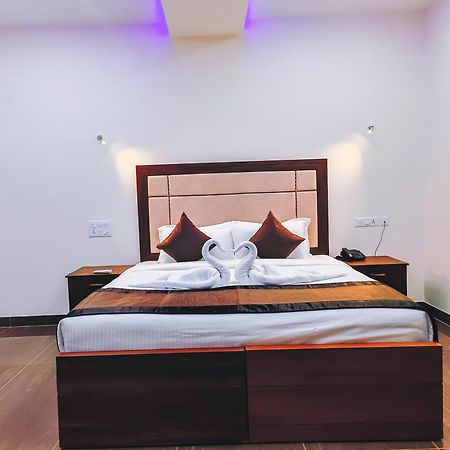 Skylar Seaview Beach Resort & Ayurveda Varkala Exterior foto
