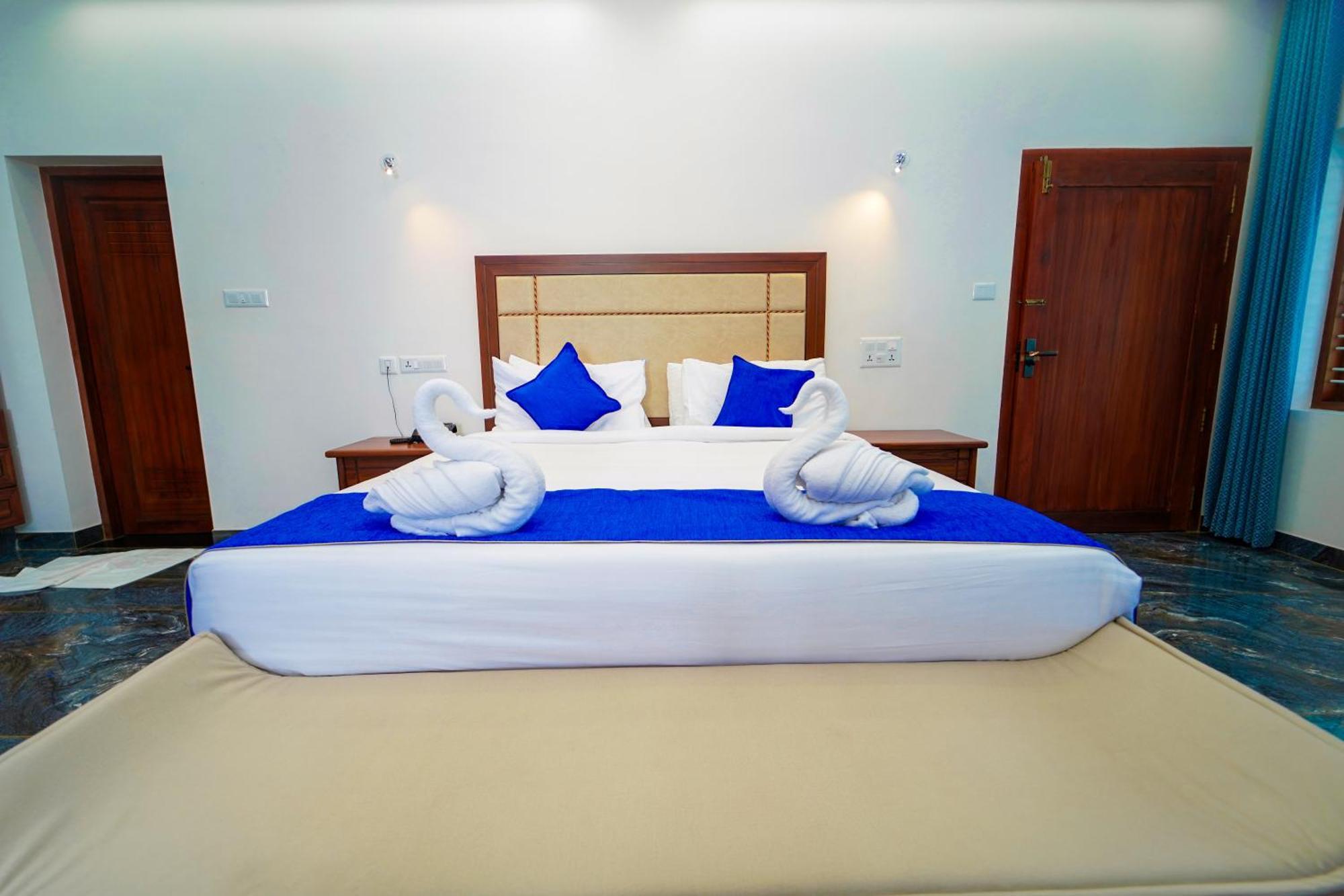 Skylar Seaview Beach Resort & Ayurveda Varkala Exterior foto