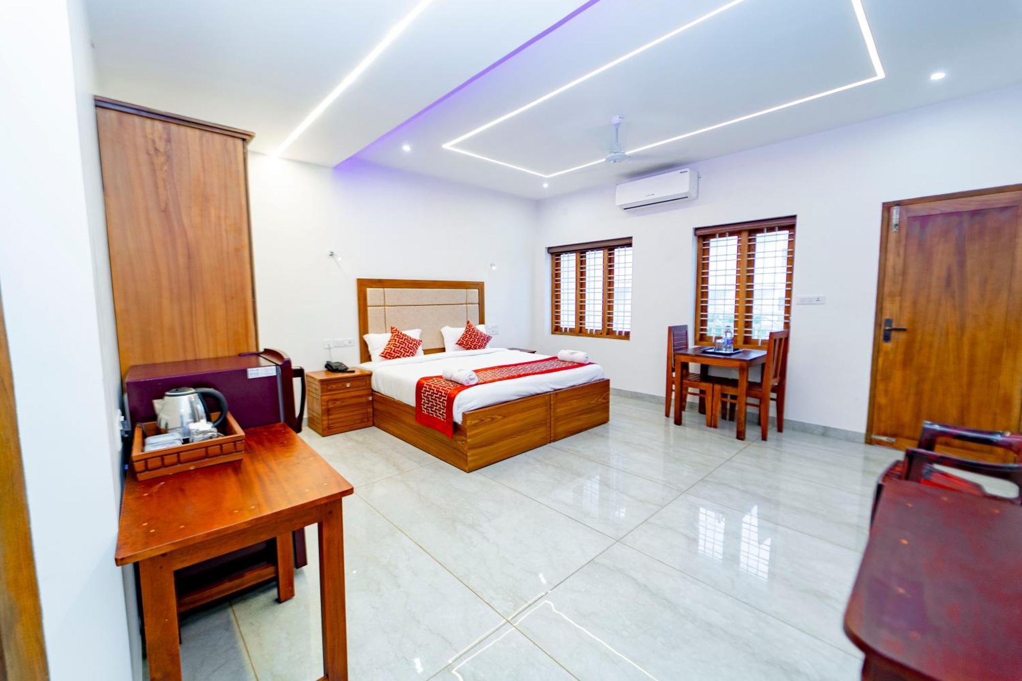Skylar Seaview Beach Resort & Ayurveda Varkala Exterior foto